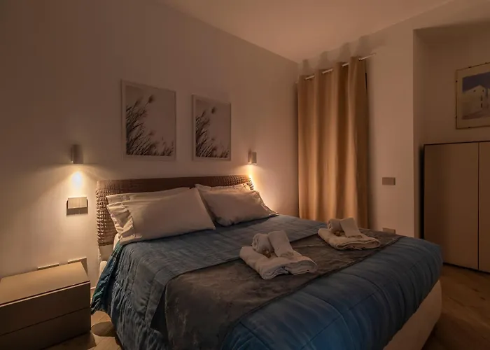 Aurealiving - Trastevere With Rooftop & Gym, Your Place In Apartment Rom
