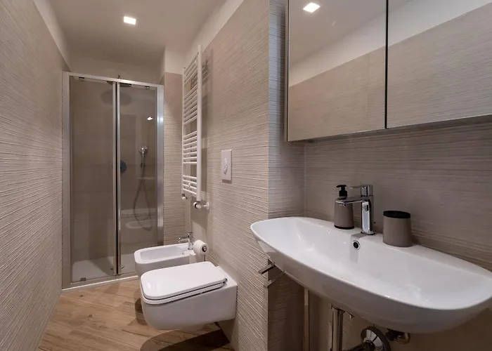 Aurealiving - Trastevere With Rooftop & Gym, Your Place In Rom