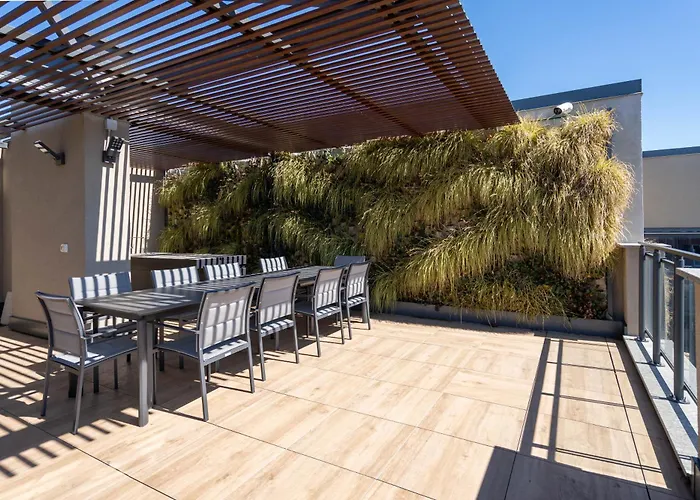 Aurealiving - Trastevere With Rooftop & Gym, Your Place In Apartment *
