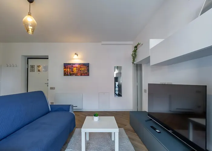 Aurealiving - Trastevere With Rooftop & Gym, Your Place In