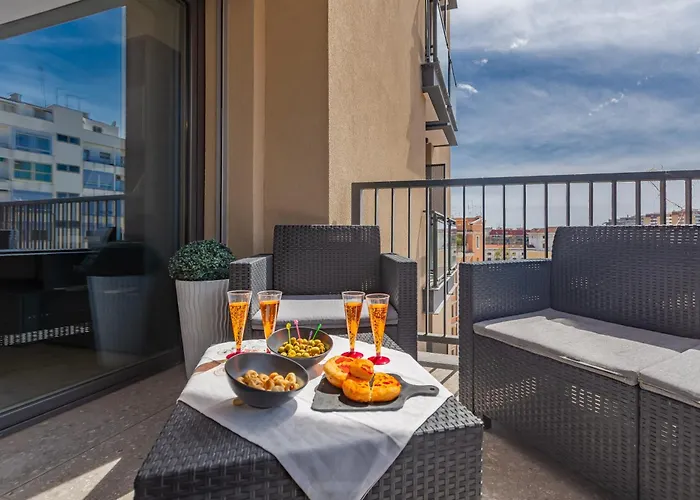 Aurealiving - Trastevere With Rooftop & Gym, Your Place In